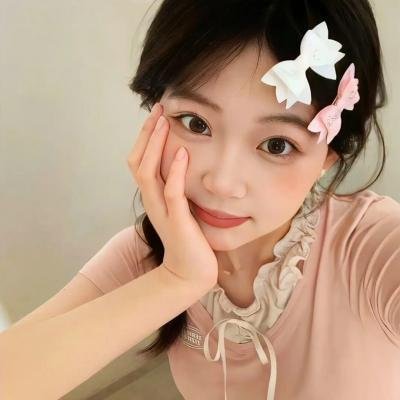 背鸭子的男孩